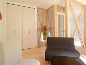 白を基調に明るくシンプルに 白を基調に明るくシンプルに